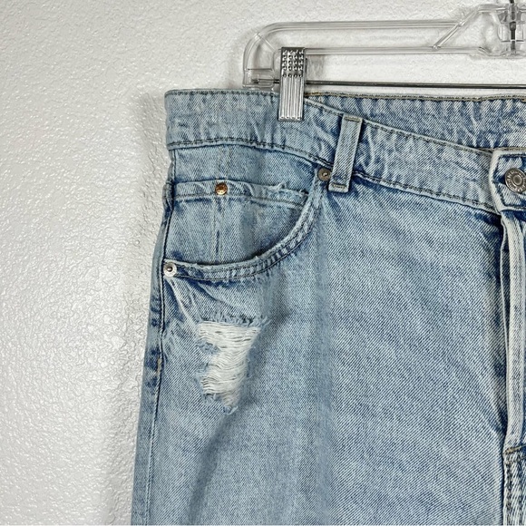 H&M Woman’s Distressed Boyfriend Low Waist Denim Jeans Size 14 - Picture 3 of 9